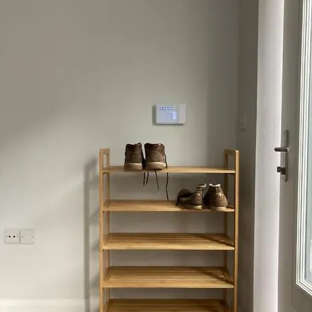 Bijou Mews In The Victorian Q Apartment