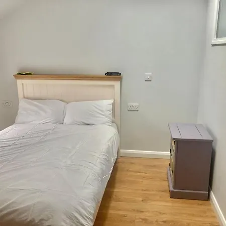 Bijou Mews In The Victorian Q